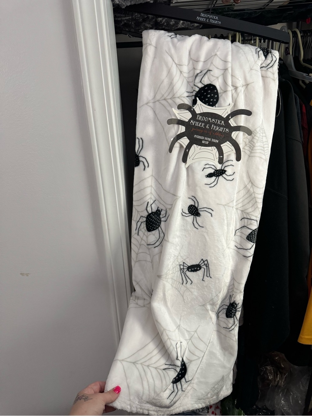 Oversized plush throw